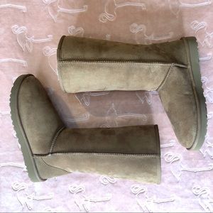 Tall tan UGG boots